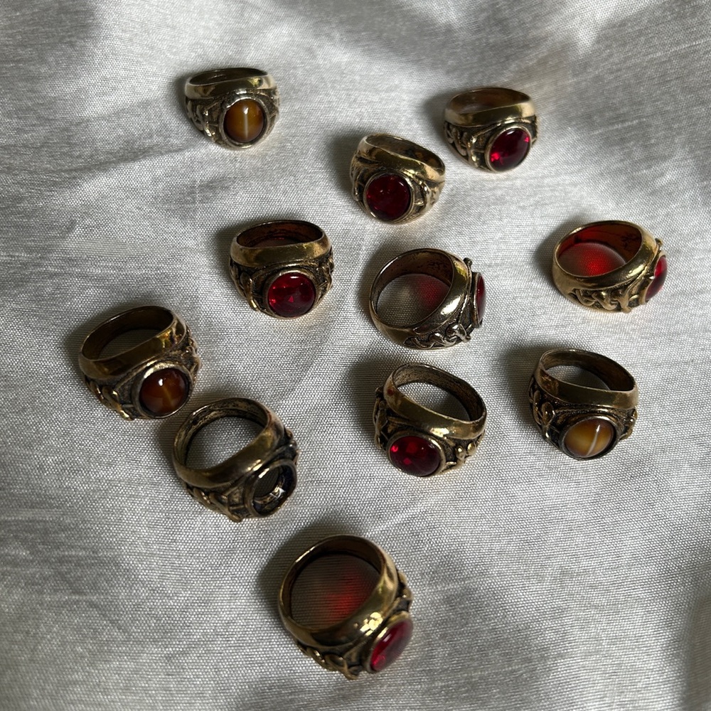 LOT OF 11 DEADSTOCK VINTAGE RINGS JEWELRY BUNDLE *AS IS*